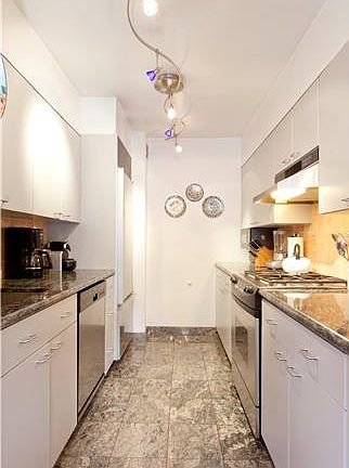 5th image of 100 W 57th St APT 18-C