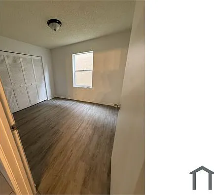 21390 Millbrook Ct — Photo 9
