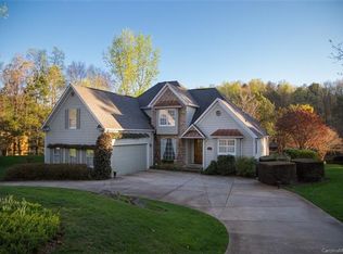 562 Oak Tree Rd, Mooresville, NC 28117