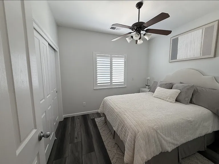 10856 N Bunkerhill Dr — Photo 19