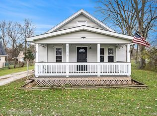 6066 Lapeer Rd, Burton, MI 48509