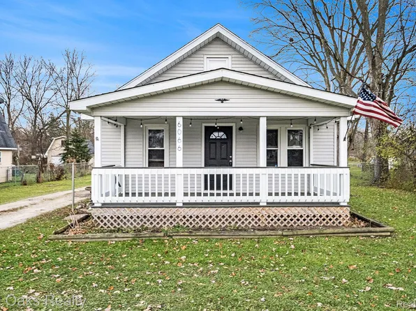 6066 Lapeer Rd, Burton, MI 48509
