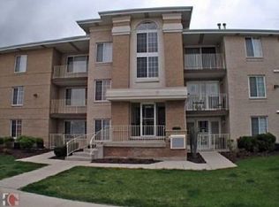 4233 W 76th St #G47, Chicago, IL 60652