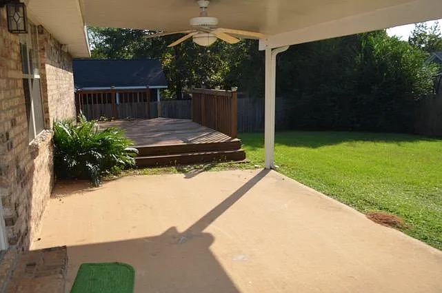11746 Madrone Ln — Photo 16