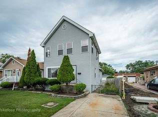 2712 N 75th Ct, Elmwood Park, IL 60707