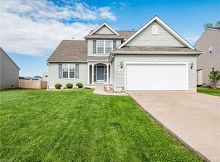 3884 Martins Run Dr, Lorain, OH