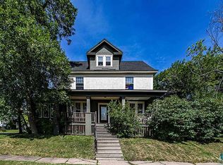 2025 E 5th St, Duluth, MN 55812