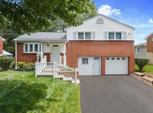 220 Spartan Dr, Monroeville, PA 15146