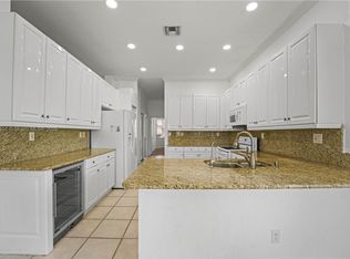 4294 Diamond Ter, Weston, FL 33331