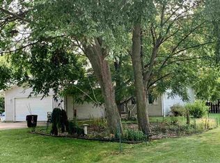 W7021 Verna Rd, MENASHA, WI 54952