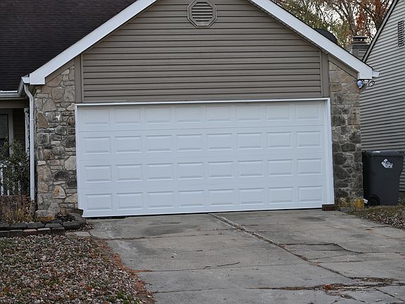 2nd image of 6705 Dunsany Ct