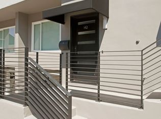 136 Bronwood Ave #136, Los Angeles, CA 90049