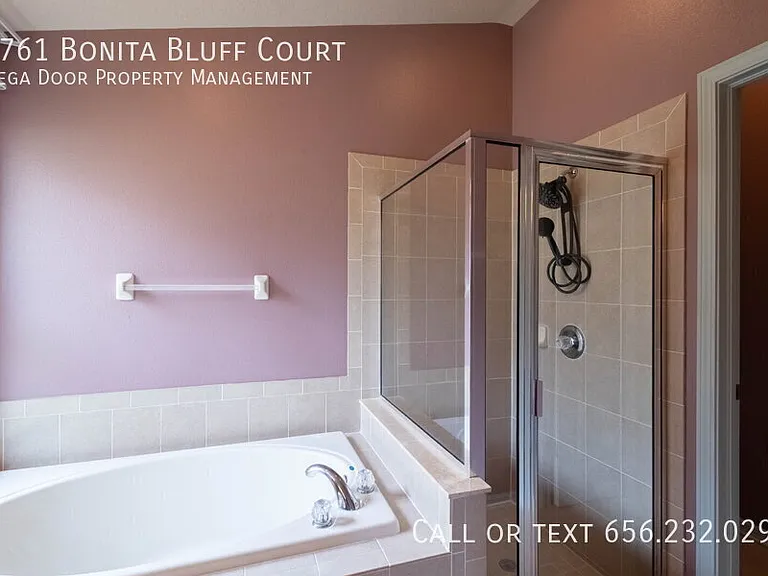 1761 Bonita Bluff Ct — Photo 19
