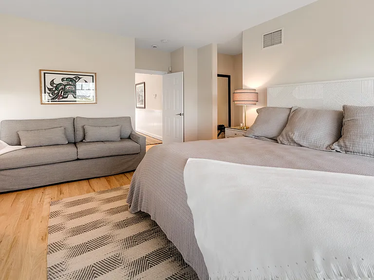 781 Dune Rd — Photo 13