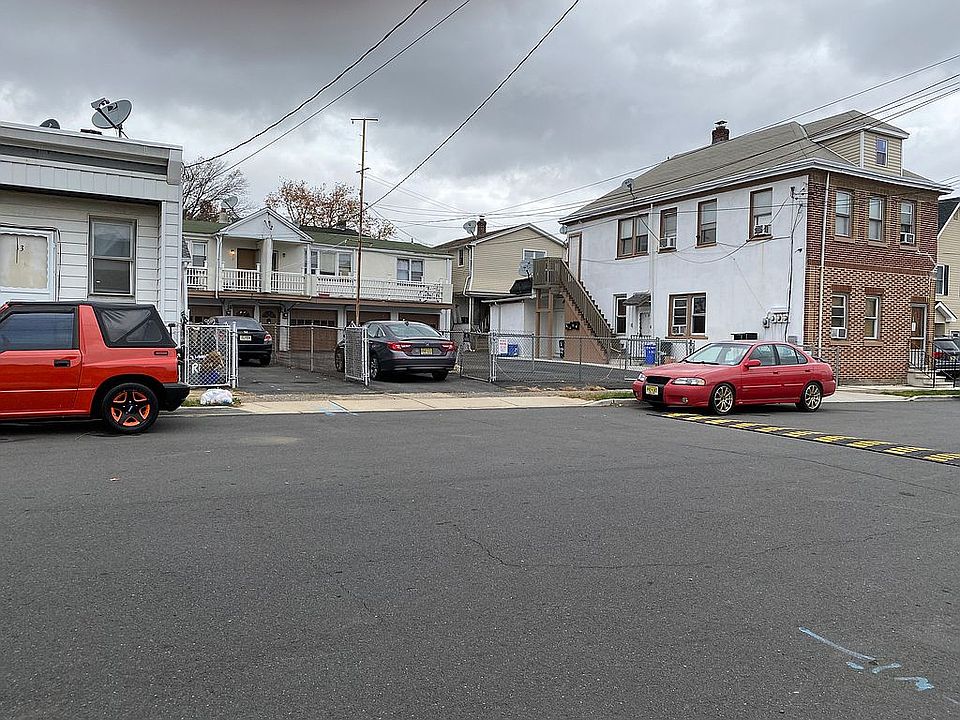 2nd image of 13-19 Warren St