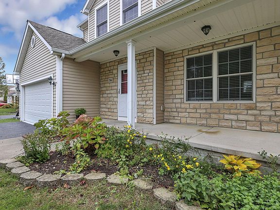 3rd image of 746 Bent Oak Dr