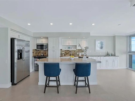 3rd image of 4041 Gulf Shore Blvd N #21