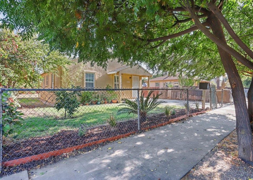1st image of 2456 E Sonora St