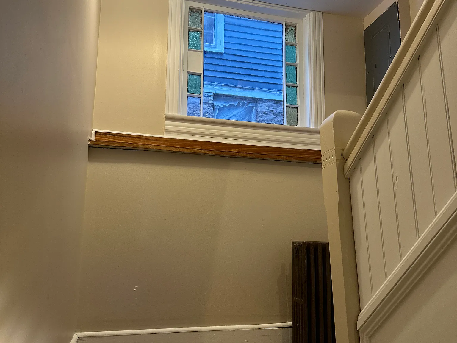 4 bed, 2500 sqft, $675 — Photo 2