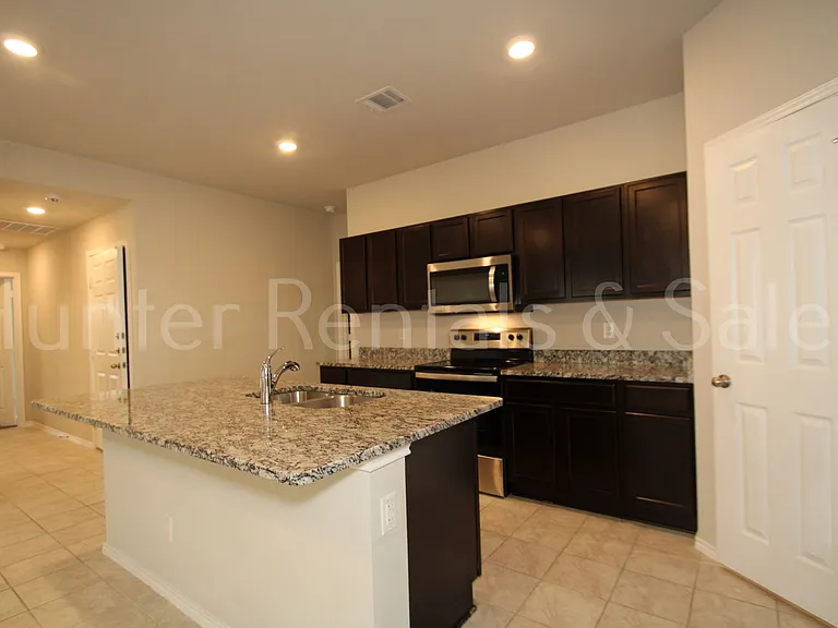 5106 Brody Dr — Photo 9