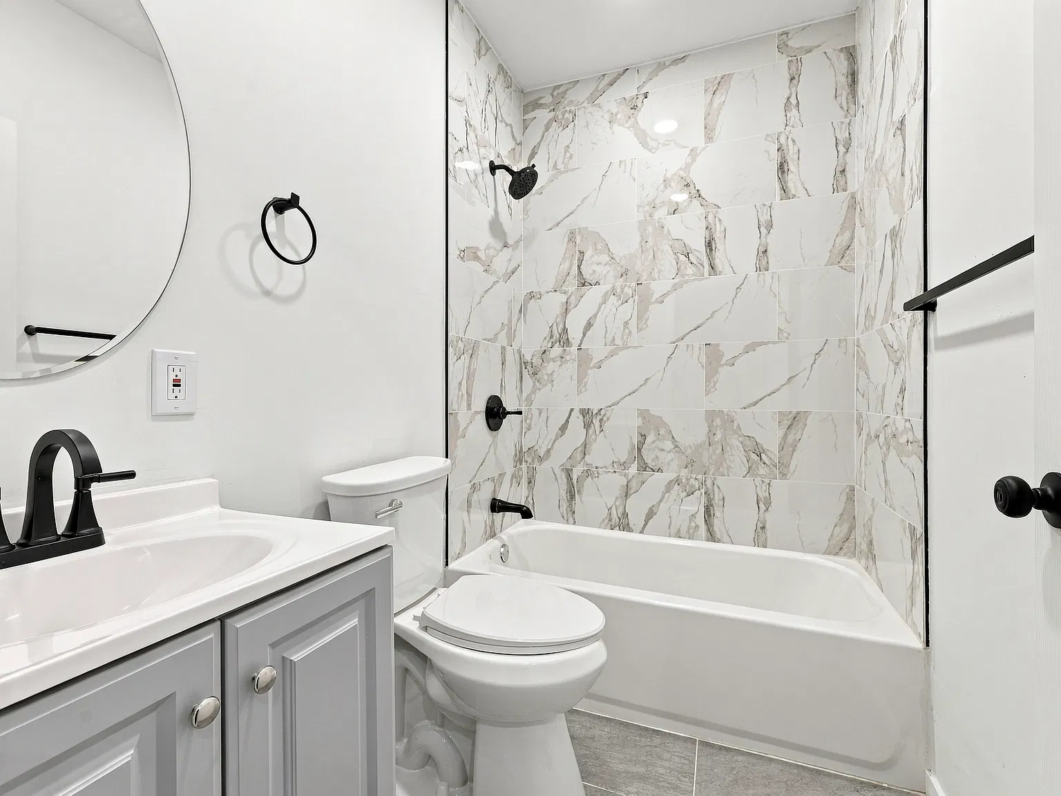 5 bed, 1000 sqft, $2,200 — Photo 4
