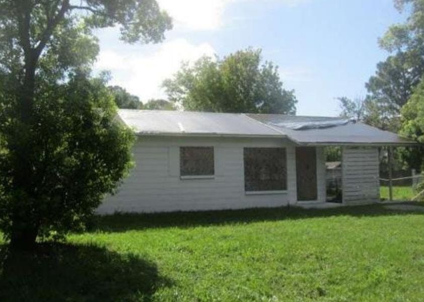 1st image of 2213 Bonneville Dr