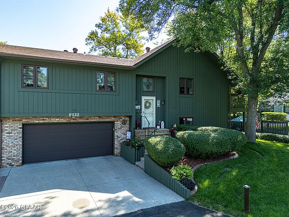 2nd image of 815 40th Ave S #F122