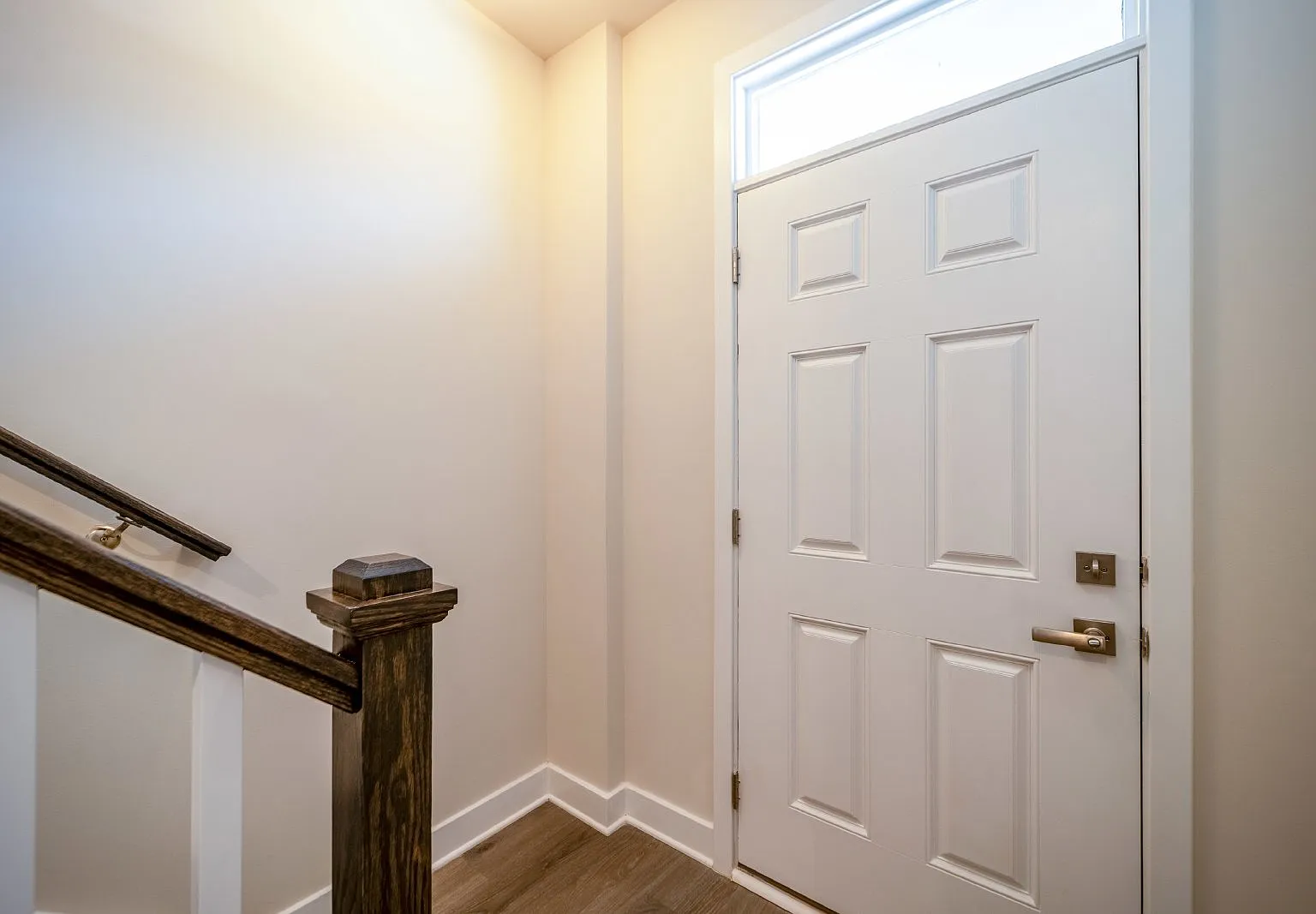 3 bed, 3.0 bath, 1664 sqft, $3,300 — Photo 1