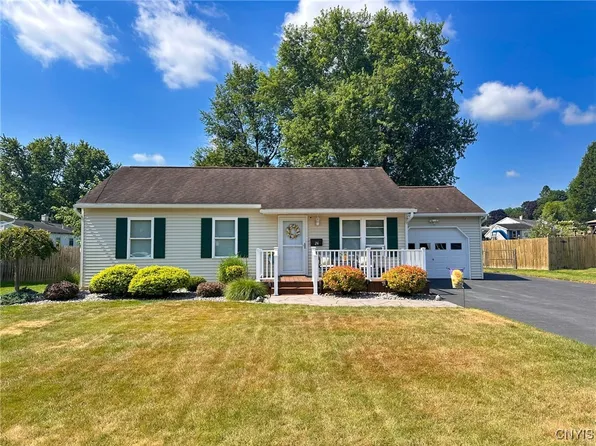 26 Poplar Ave, Whitesboro, NY 13492