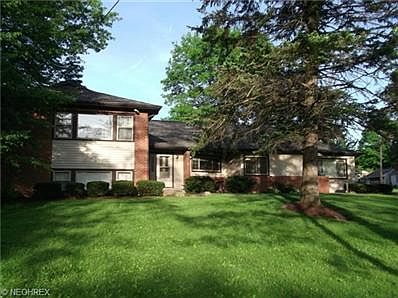1st image of 255 Oak Knoll Dr