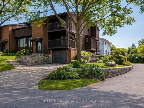 2nd image of 500 Foxview Pl