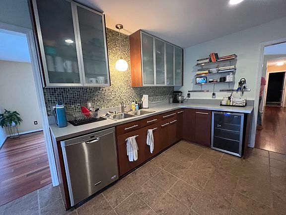 3rd image of 8328 Park Vista Cir