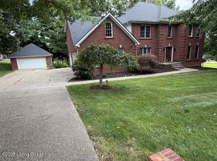6311 Breeze Hill Rd, Crestwood, KY 40014