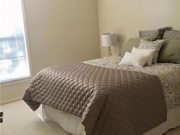 5th image of 6210 Bellerive Ave APT 1801
