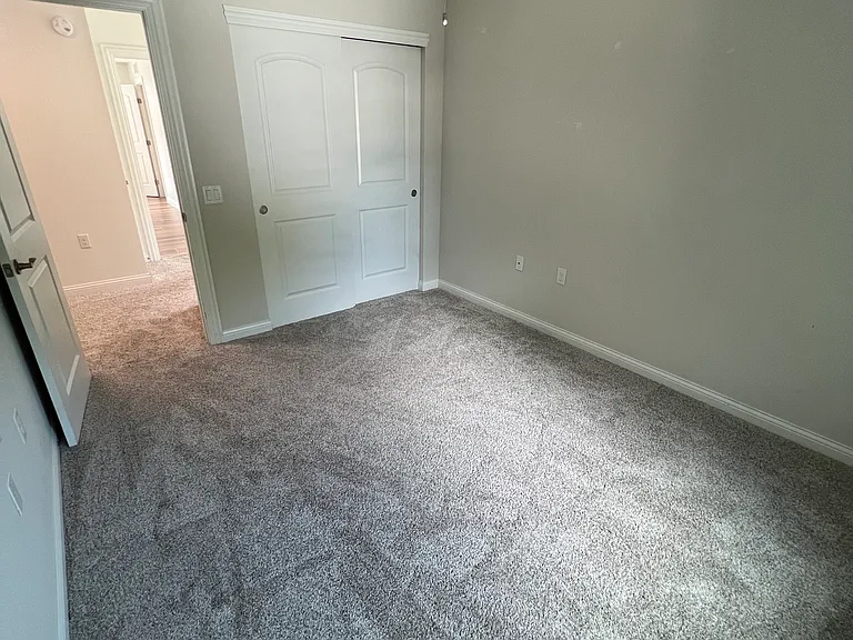 800 Heyl Ave — Photo 27