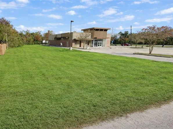 9840 Highway 23 #B, Belle Chasse, LA 70037