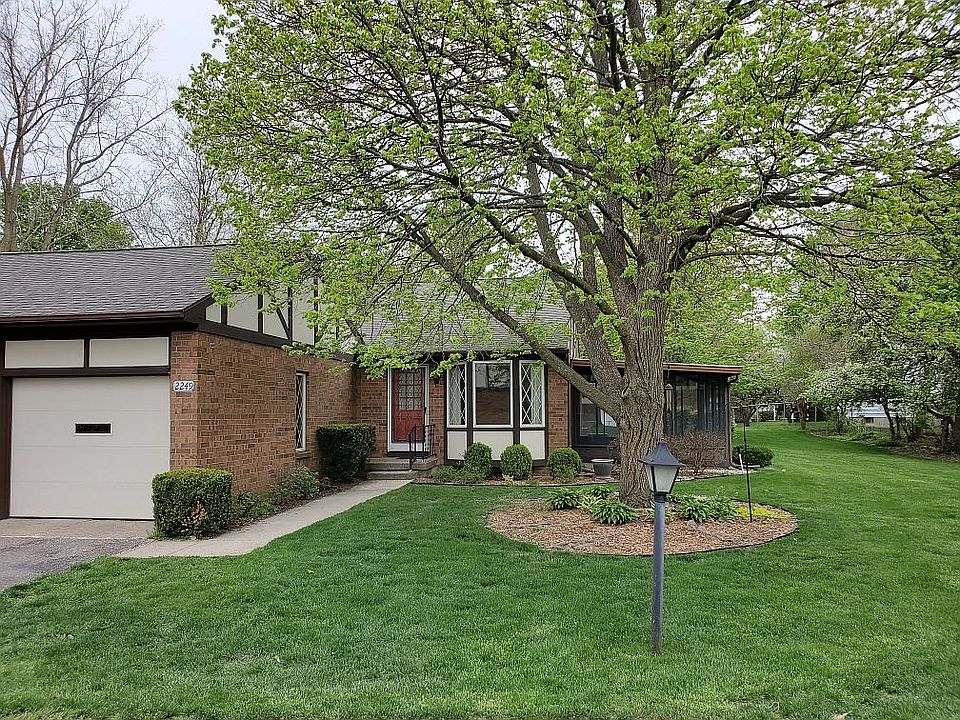 1st image of 2249 Radcliff Cir SE #75