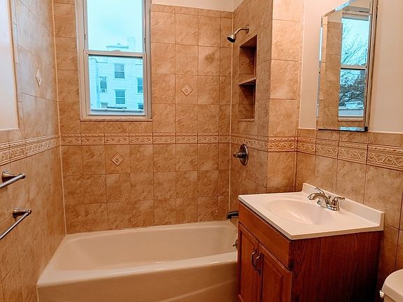 5th image of 23-28 29th St #2R