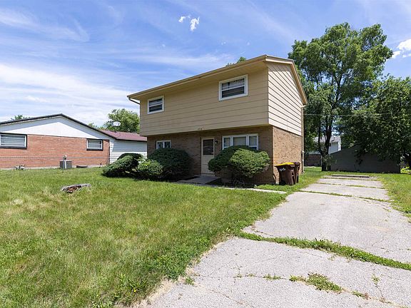 2nd image of 2714 Ashland Ct