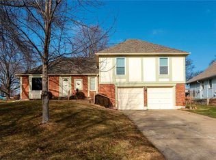 11600 W 99th Ter, Overland Park, KS 66214