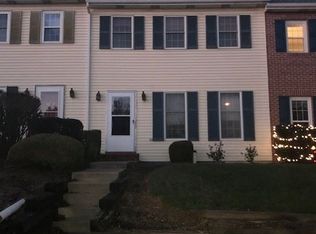405 Deerfield Dr, Mount Joy, PA 17552