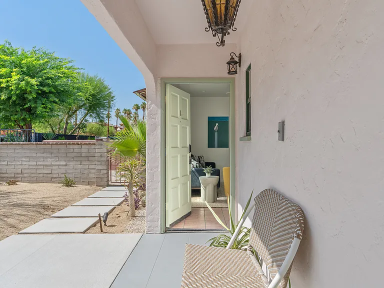550 Calle Santa Rosa — Photo 10