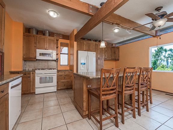 5th image of 4620 Calavo Dr