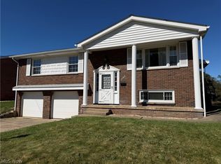 1142 Courtland Rd, Weirton, WV 26062