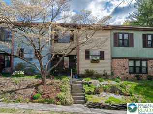 1703 Saratoga Ct, Allentown, PA 18104