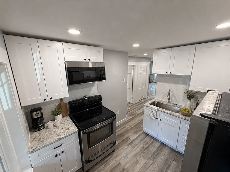 135 W Merrimack St #2 — Photo 23