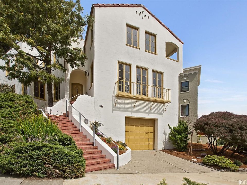 1st image of 2 Dorantes Ave