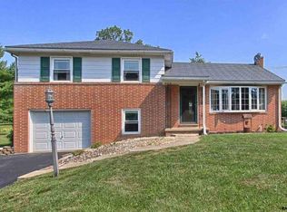 2595 Springwood Rd, York, PA 17402