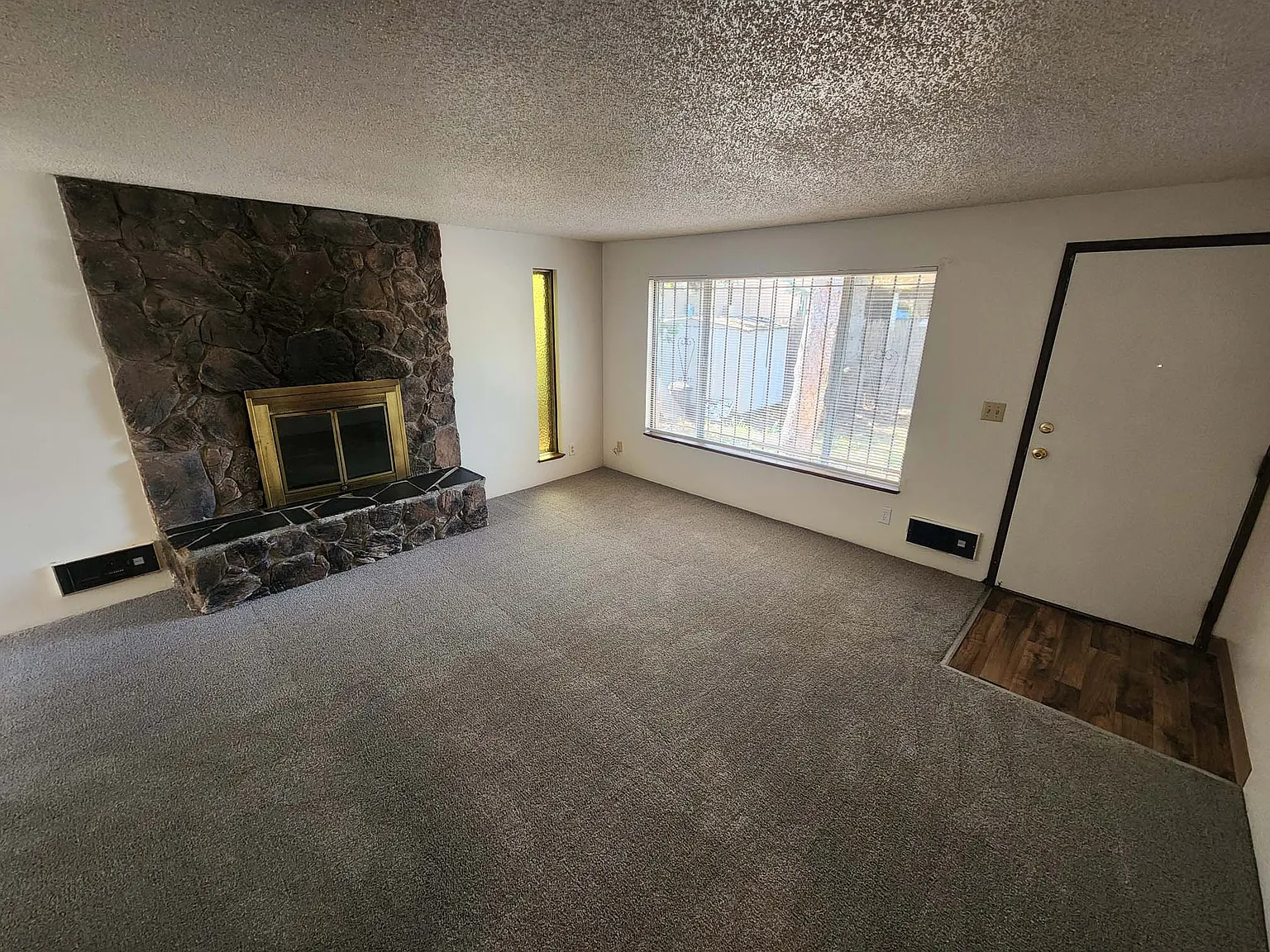 2 bed, 835 sqft, $1,525 — Photo 4