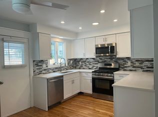 65 Mill Hill Ave, Bridgeport, CT 06610